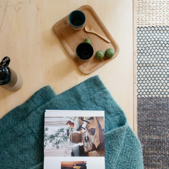 Tapis moderne en jute à motifs